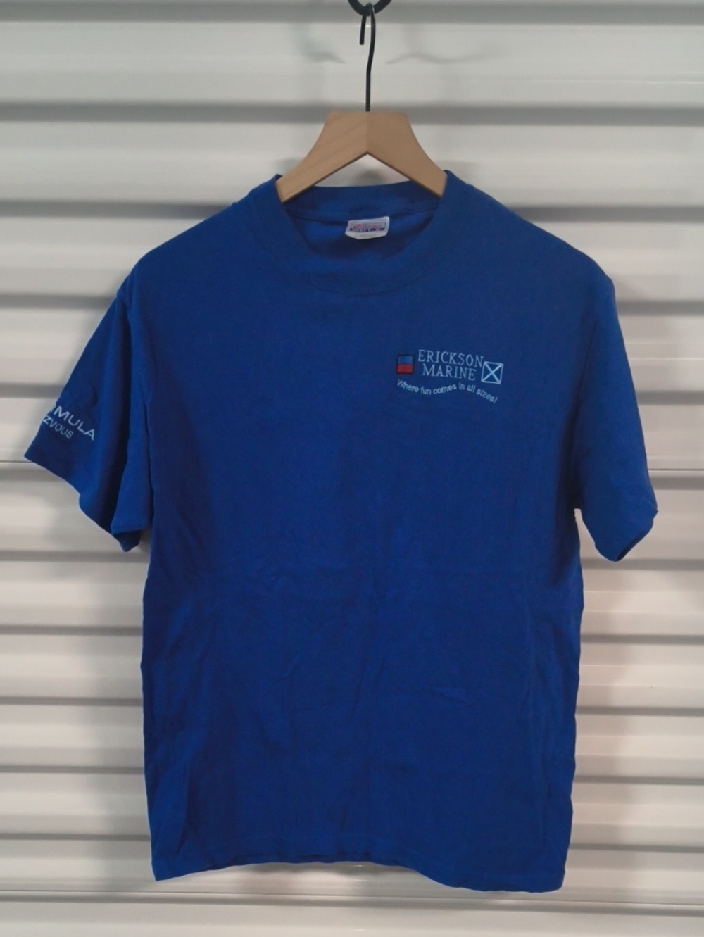Vtg Erickson Marine Embroidered Logo Flag Creeneck Short Sleeve T-Shirt M